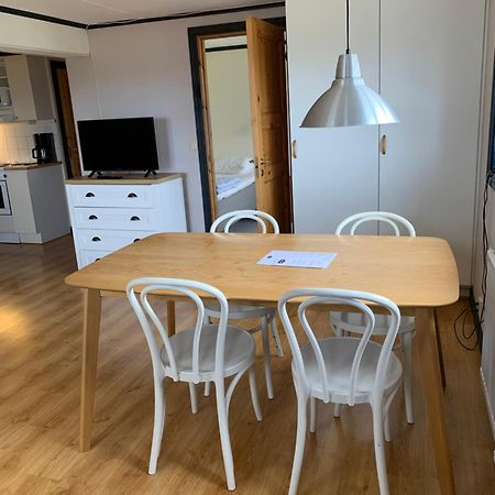 Aeleklinta Gard Aparthotel Bagian luar foto