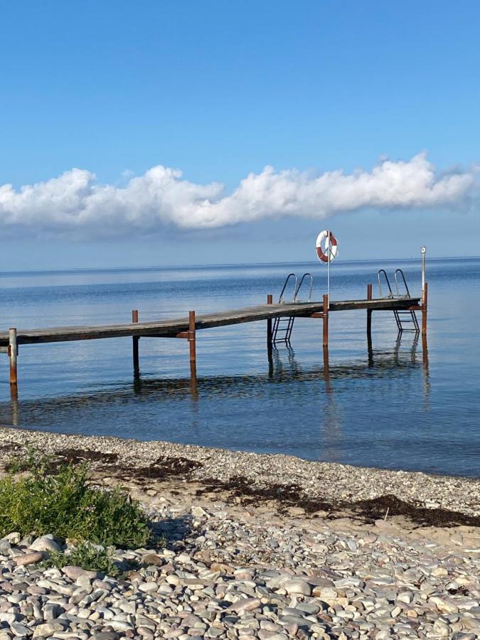 Aeleklinta Gard Aparthotel Bagian luar foto