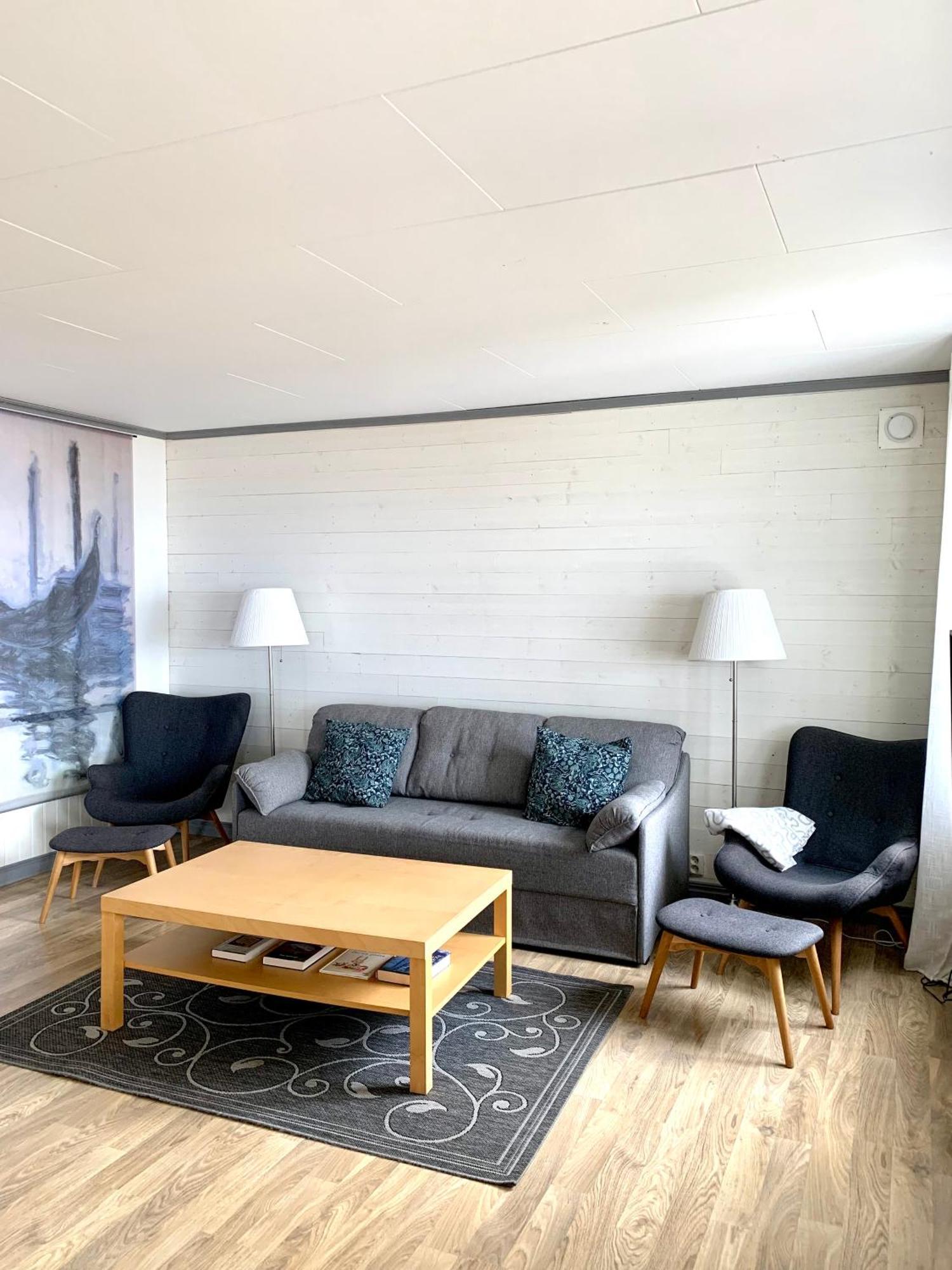 Aeleklinta Gard Aparthotel Bagian luar foto